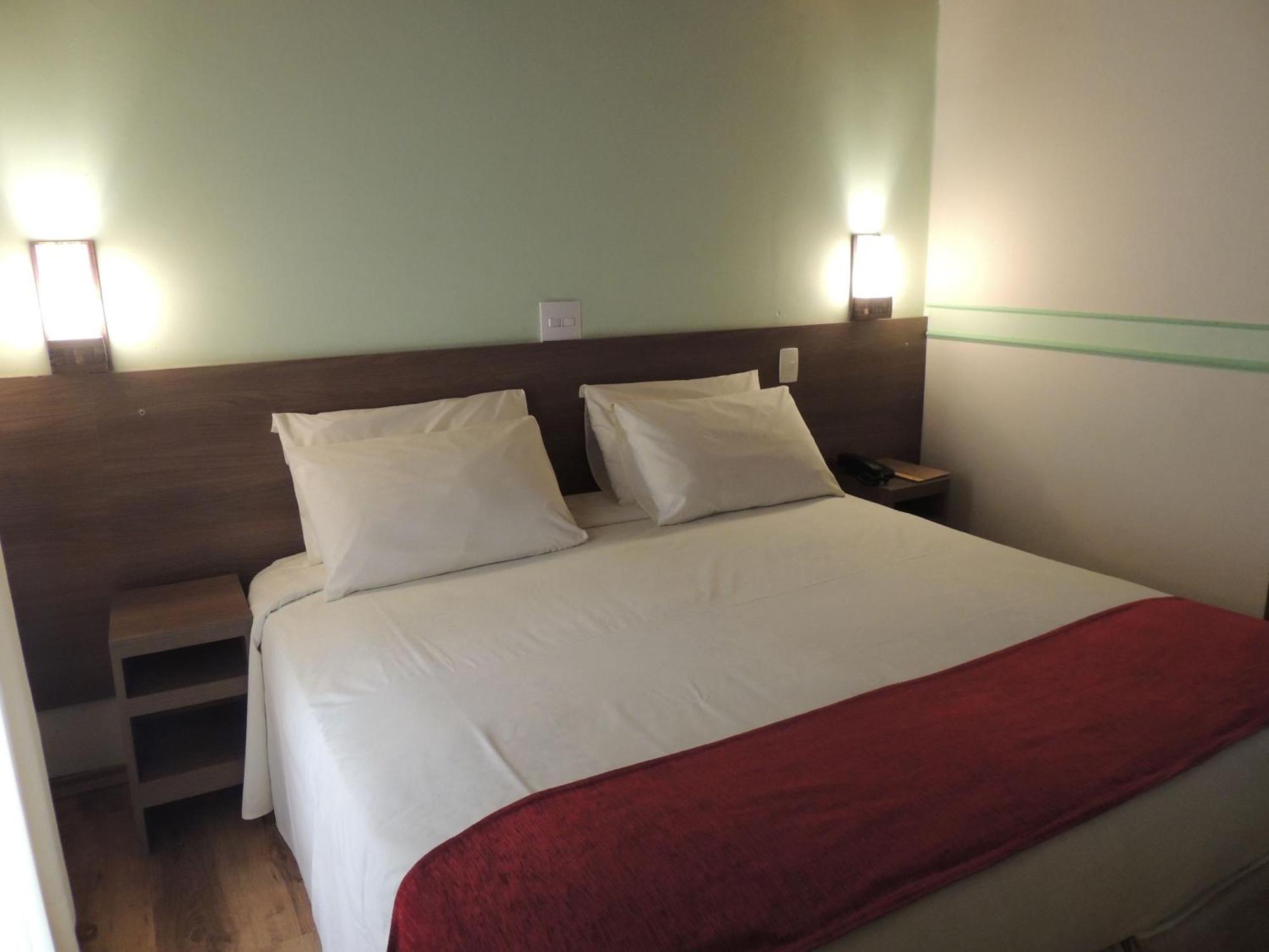 Hotel Monte Carlo Campos do Jordão Rum bild